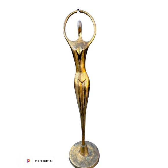 HUGE VINTAGE BRASS FIGURE - Picture 1 of 5